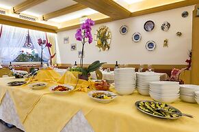 Hotel Ramon