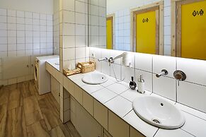 Twin Cities Melbourne - Hostel