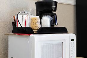 Warm Mineral Springs Motel