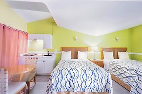 Warm Mineral Springs Motel