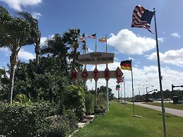Warm Mineral Springs Motel