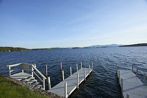 Belknap Point Inn