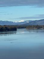 Belknap Point Inn