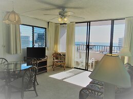 Royal Hawaiian Hospitality