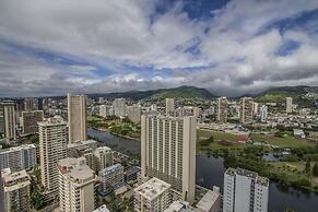Royal Hawaiian Hospitality