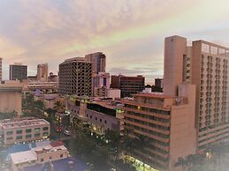 Royal Hawaiian Hospitality