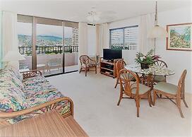 Royal Hawaiian Hospitality