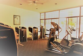 Royal Hawaiian Hospitality