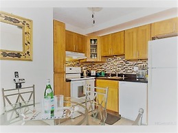 Royal Hawaiian Hospitality