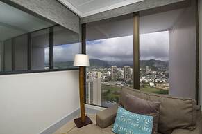 Royal Hawaiian Hospitality