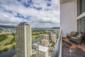 Royal Hawaiian Hospitality