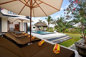 Balangan Beach Villa