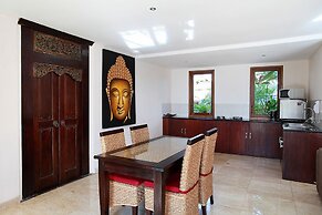 Balangan Beach Villa