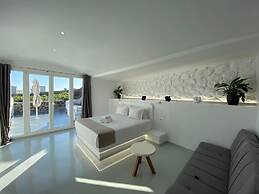 Serenità Luxury Suites