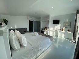 Serenità Luxury Suites