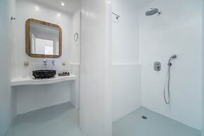 Serenità Luxury Suites