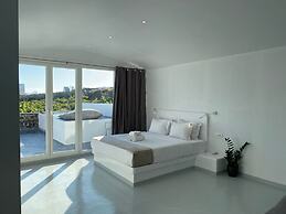 Serenità Luxury Suites