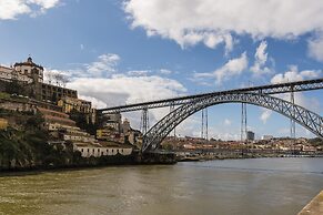 Oporto Trendy River