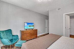 Runaway Beach Club Resort