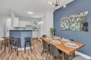 Runaway Beach Club Resort