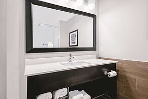 La Quinta Inn & Suites by Wyndham McAllen Convention Center