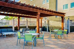 La Quinta Inn & Suites by Wyndham McAllen Convention Center