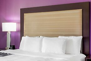 La Quinta Inn & Suites by Wyndham McAllen Convention Center