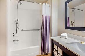 La Quinta Inn & Suites by Wyndham McAllen Convention Center