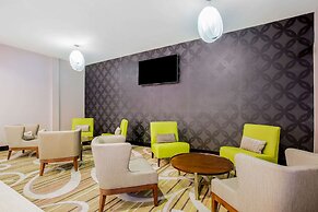 La Quinta Inn & Suites by Wyndham McAllen Convention Center