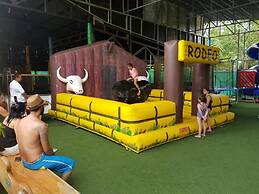 La Boya Hotel y Parque Acuático