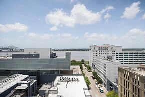 WATERMARK Baton Rouge, Autograph Collection