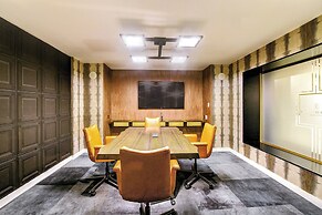 WATERMARK Baton Rouge, Autograph Collection