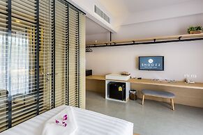 Snoozz Hotel - Hostel