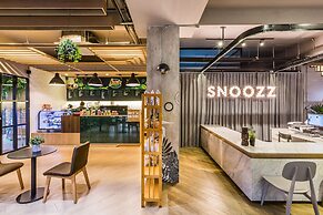Snoozz Hotel - Hostel