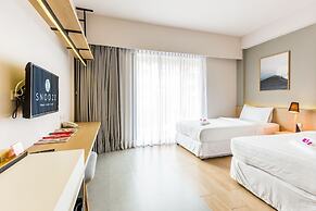 Snoozz Hotel - Hostel