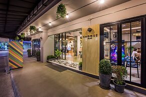 Snoozz Hotel - Hostel