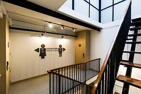 Snoozz Hotel - Hostel