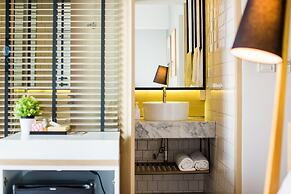 Snoozz Hotel - Hostel