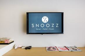 Snoozz Hotel - Hostel