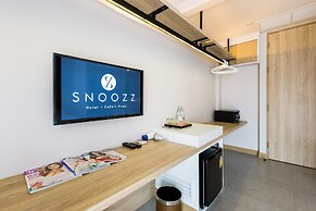 Snoozz Hotel - Hostel