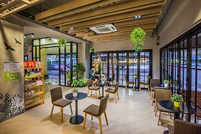 Snoozz Hotel - Hostel