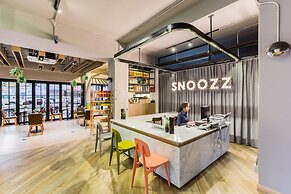Snoozz Hotel - Hostel