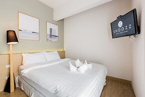 Snoozz Hotel - Hostel