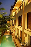 Arimbi Pejaten Suites