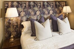 Roundthorn Country House and Luxury Apartments