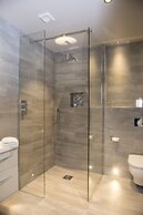 Roundthorn Country House and Luxury Apartments