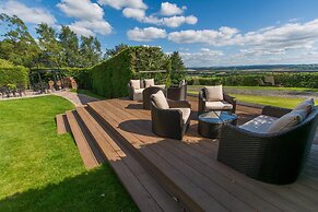 Roundthorn Country House and Luxury Apartments