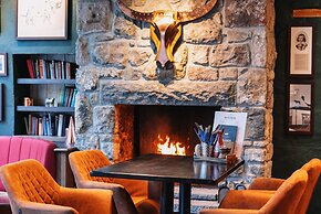 The Bull and Townhouse, Beaumaris- The Inn Collection Group