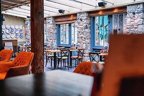 The Bull and Townhouse, Beaumaris- The Inn Collection Group