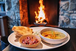 The Bull and Townhouse, Beaumaris- The Inn Collection Group